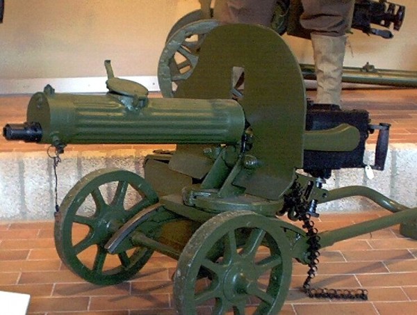 Maxim_Maschinengewehr_1910.jpg